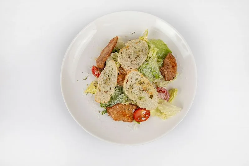 Цезарь с курицей